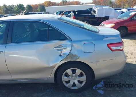 2010 Toyota Camry Le из США, поврежденный, VIN 4T4BF3EK8AR021399